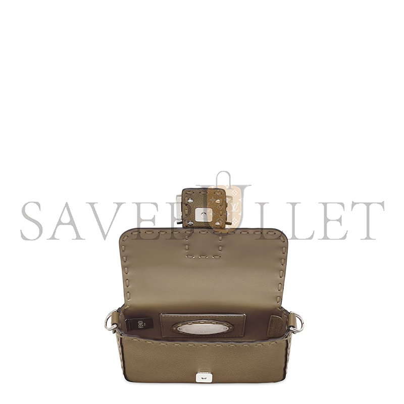 FENDI BAGUETTE MINI 8BS017ARBBF1F2W (20*13*5cm)